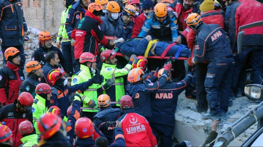 Elazığ depreminde hayatını kaybedenlerin isimleri belli oldu! Yaralı isimleri de açıklandı…