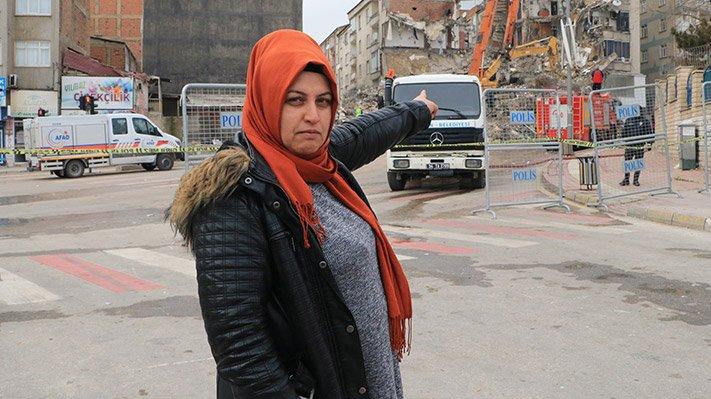 Deprem sonrası yıkım kararı verilen binaya 2 hafta önce taşınmış!