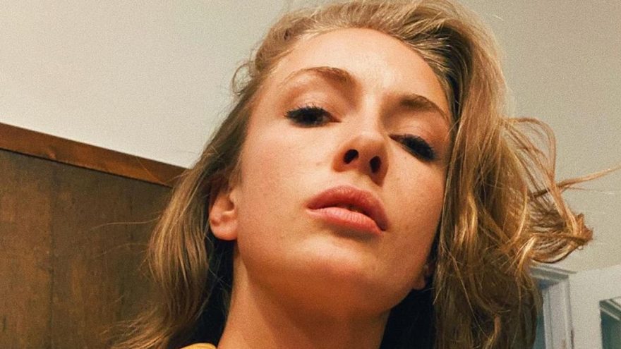 Yasemin Allen’in piton aşkı
