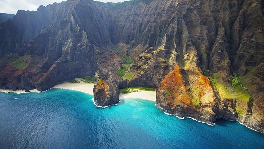 Hawaii’nin Na Pali Dağları’ndan büyüleyici manzaralar