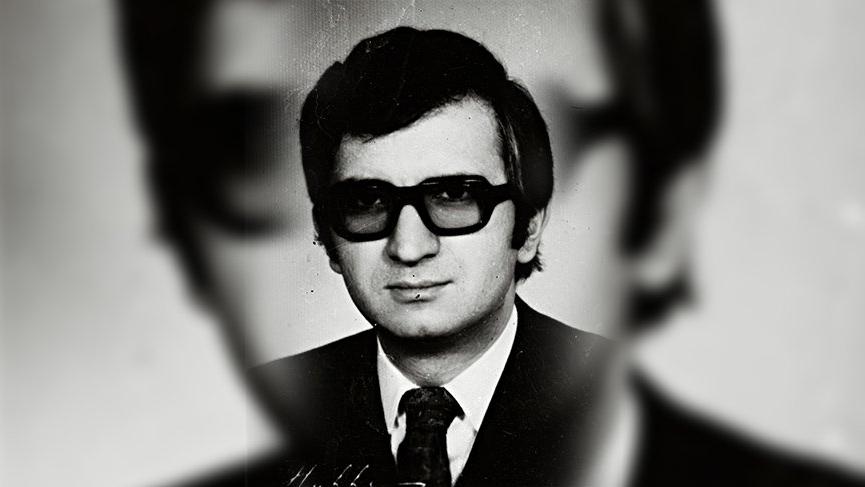 Güneş Tecelli kimdir?