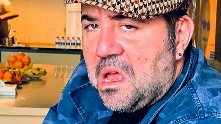 Ata Demirer’den ‘Panik butonu’ videosu