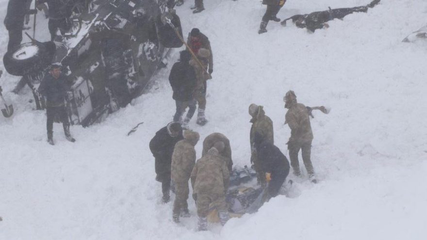 Çığ felaketi: Bölgeden dehşet verici kareler geliyor