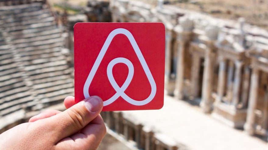 Airbnb Kanada’da 25 yaş altına ev kiralamayı durdurdu