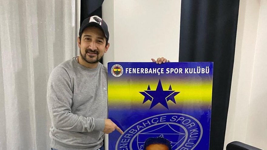 Fenerbahçeli eski futbolcu Serhat Akın, MasterChef Cemre ile anlaştı