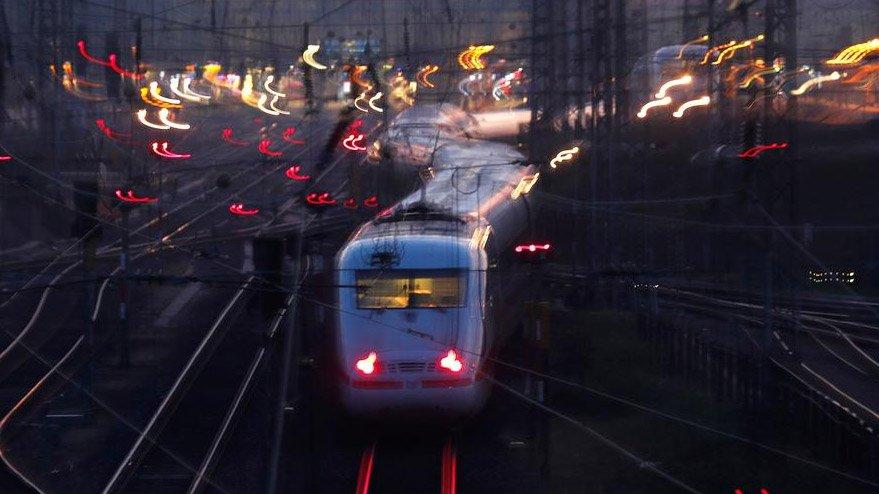 Sabine, Almanya’yı vurdu! Tren seferleri iptal edildi