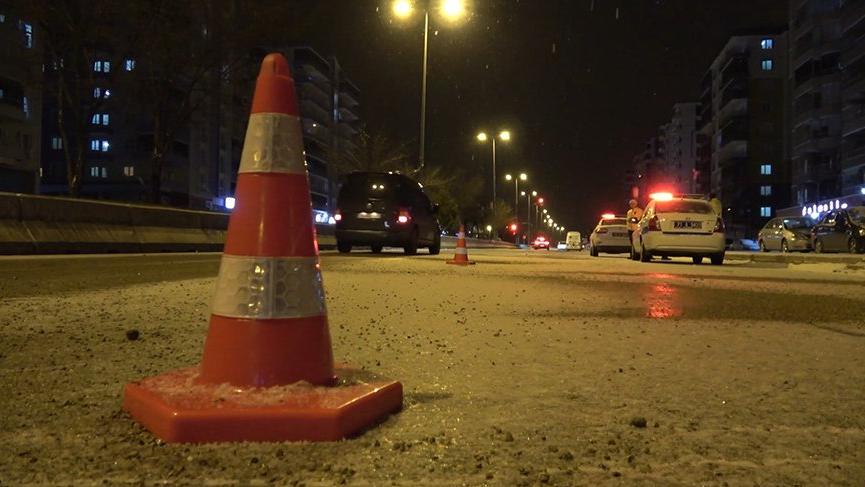 Yetkililer sürücüleri uyardı! 43 ilin geçiş noktasındaki buzlanma