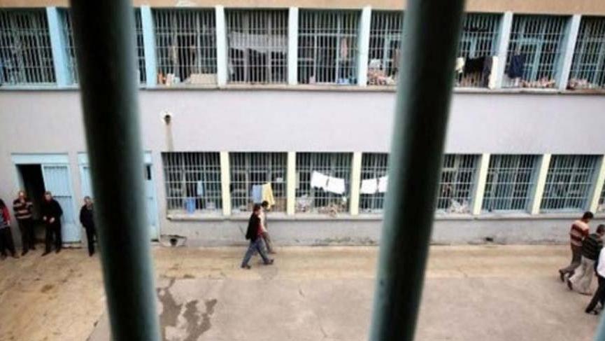 Adalet Bakanı Gül açıkladı: Yaşlı, hamile ve çocuklar cezasını evde çekebilir