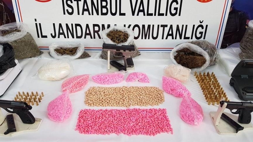 Öğrencileri hedef alan uyuşturucu satıcısına operasyon!