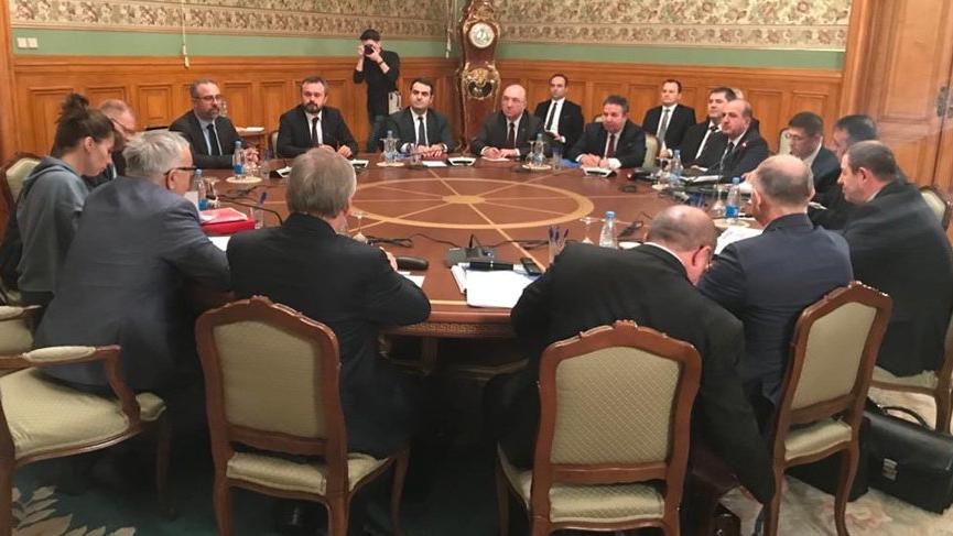 Türk ve Rus heyetleri arasında Moskova’da görüşme!