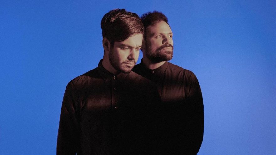 Elektronik müzik ikilisi Tale of Us, tarihi sarnıçta