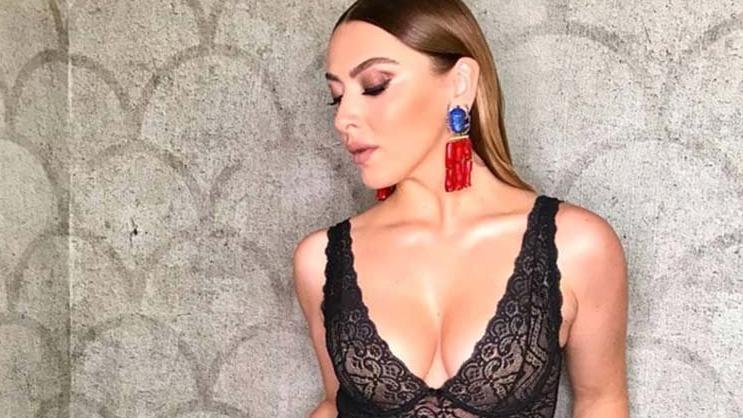 Hadise, Fendi defilesi için Milano’ya gitti