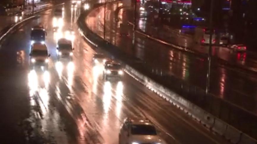 İstanbul’da sağanak etkili oldu