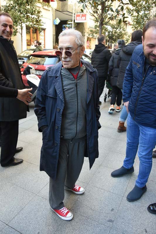 Aydemir Akbaş'tan İran'a corona virüsü engeli! - Magazin ...