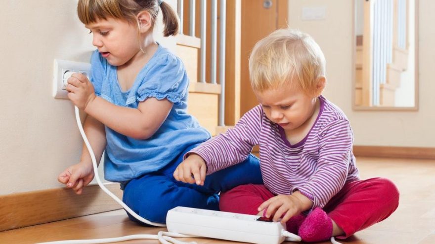 Bebekler için ev kazalarına karşı alınabilecek önlemler neler? Ev kazalarından korunma yolları…