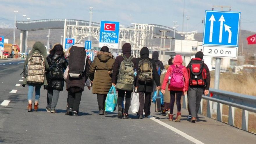 Sınırları açmadan önce yakalanan insan kaçakçıları tutuklandı