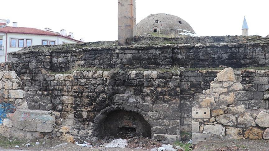 116 yıllık tarihi hamam madde bağımlılarına mesken oldu