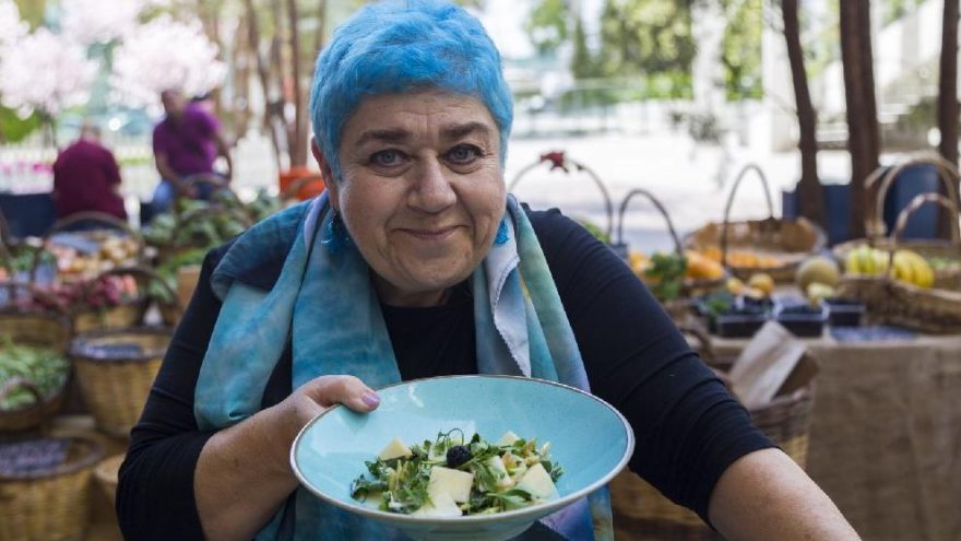 Serra Yılmaz’dan corona virüsü açıklaması: Perişanız