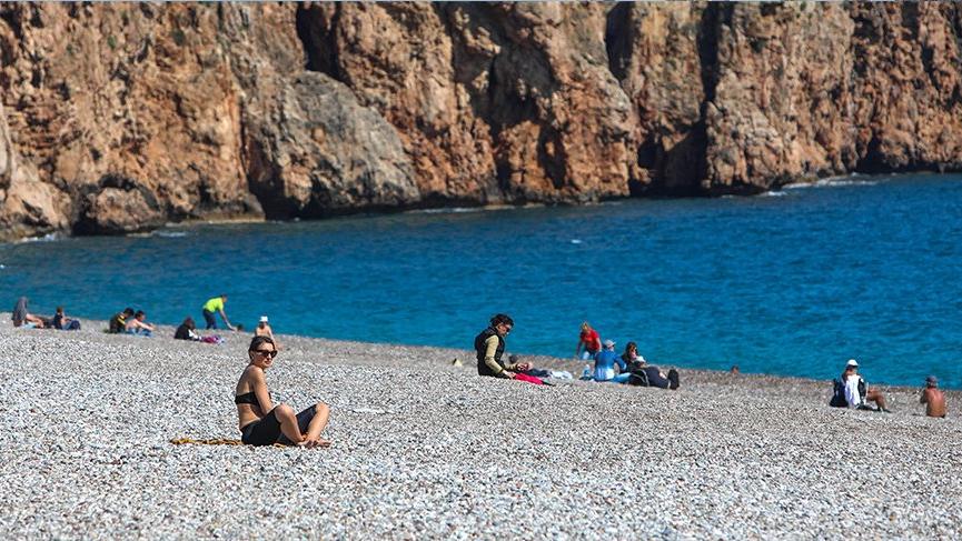 Antalya’da, mart ayında deniz keyfi