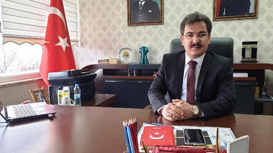 Kaymakamdan skandal ‘Cumhuriyet’ paylaşımı