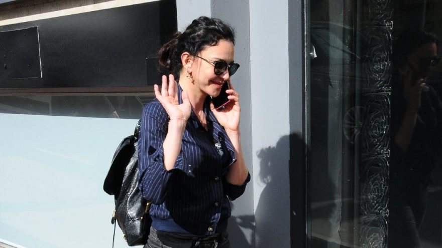 Hande Ataizi eski eşine sahip çıktı