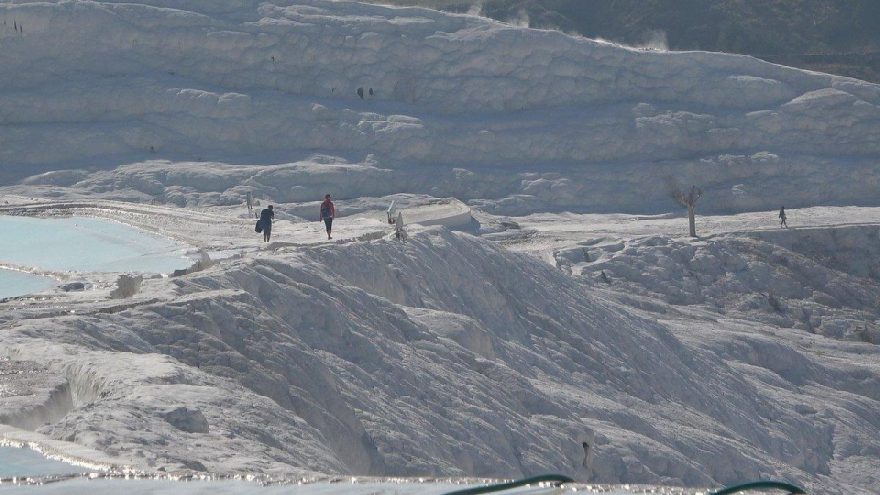 ‘Beyaz cennet’ Pamukkale’ye gelen turist sayısı yüzde 30-35 seviyelerinde azaldı