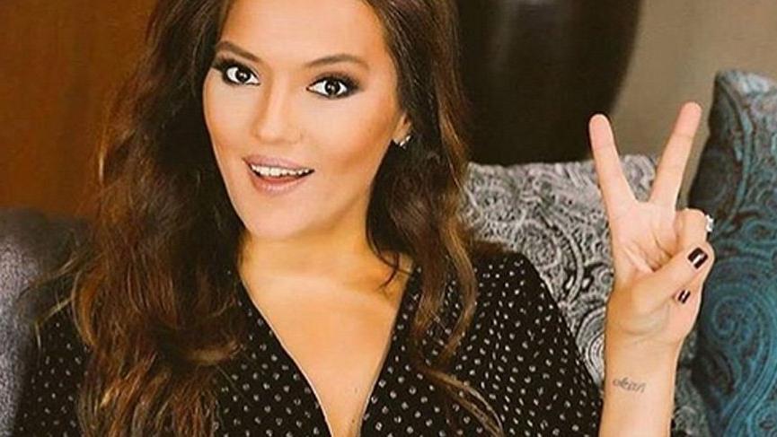 Demet Akalın’dan Corona paylaşımı: Akşam rahat, sabah depresif