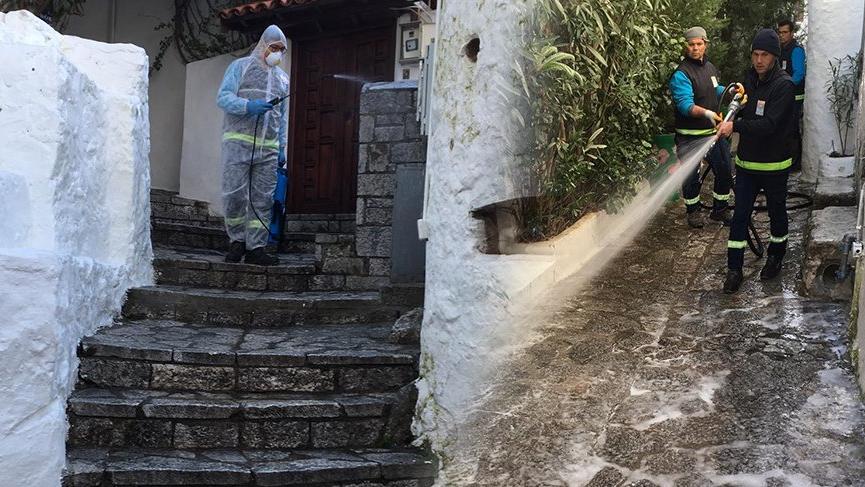 Marmaris Kalesi ve sokaklar dezenfekte edildi