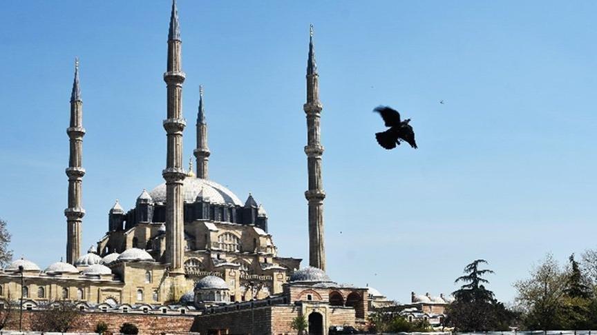Sevdikleriniz için huzur dolu kandil mesajları! 2020 Miraç Kandili mesajları…