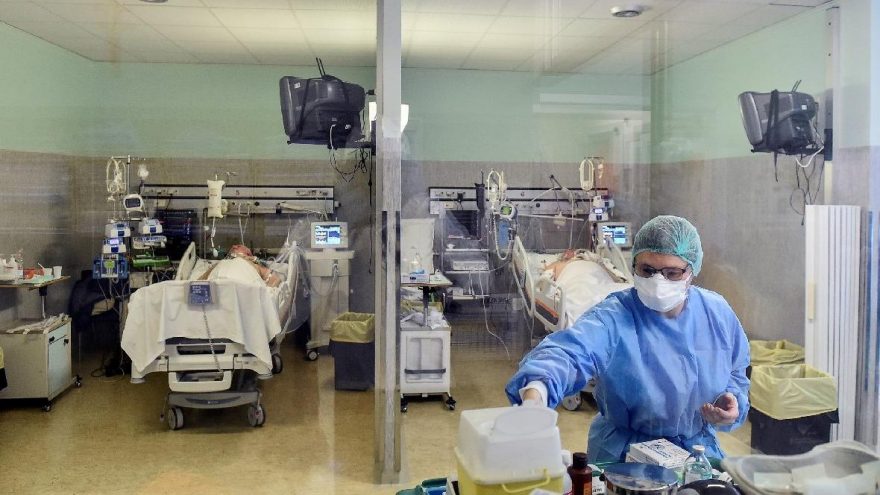 İtalyan doktorlardan corona virüsünün şifrelerini ortaya çıkaran çalışma