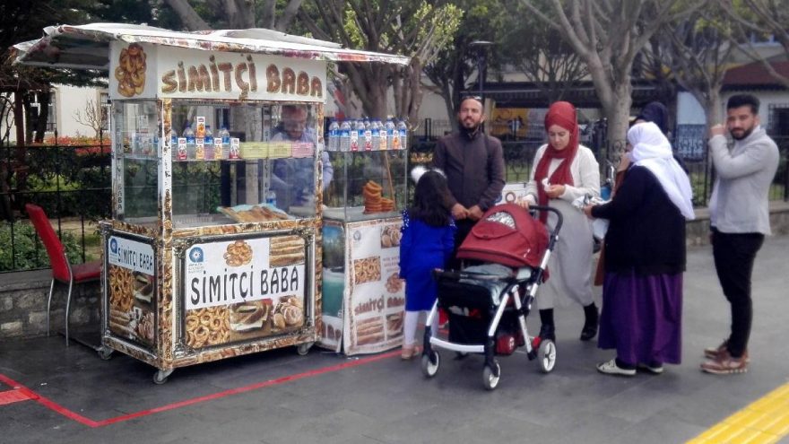 Simitçiden kırmızı şeritli corona virüs tedbiri
