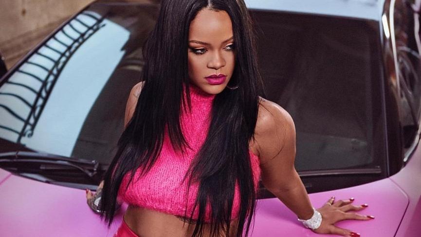 Rihanna fakir ülkelere test sağlamak için 5 milyon dolar bağışladı