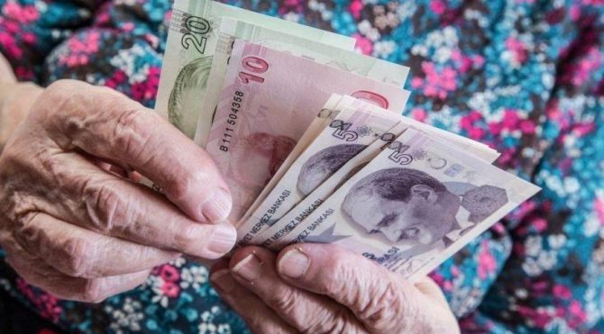 Emekli maaşı bankaya gitmeden alınır mı? Evde emekli maaşı nasıl alınır