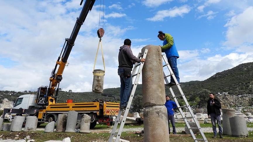 Patara’nın dev sütunları yerlerine dikiliyor