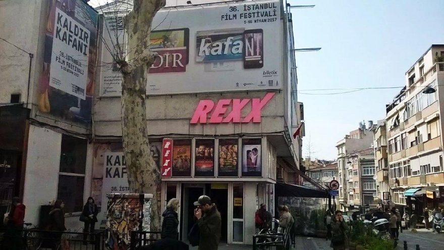 Kadıköy’ün sembolü Rexx Sineması kapanıyor