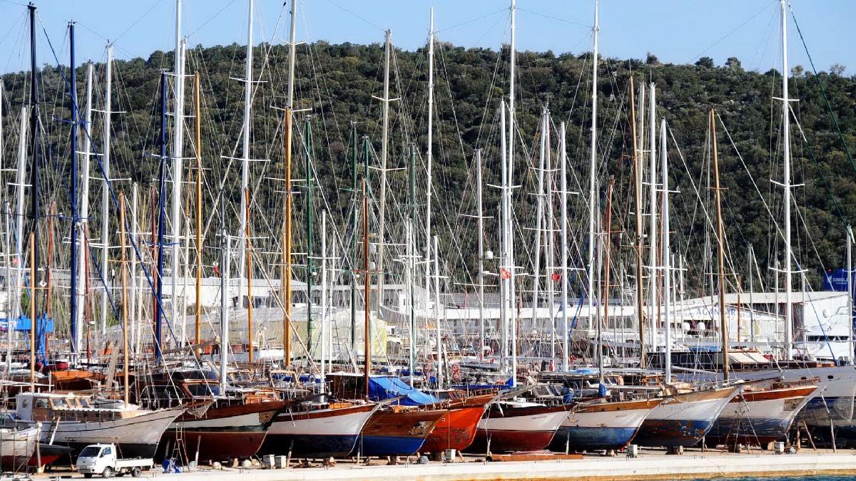 Bodrum Da Uc Bin Yat Karada Kaldi Ekonomi Haberleri