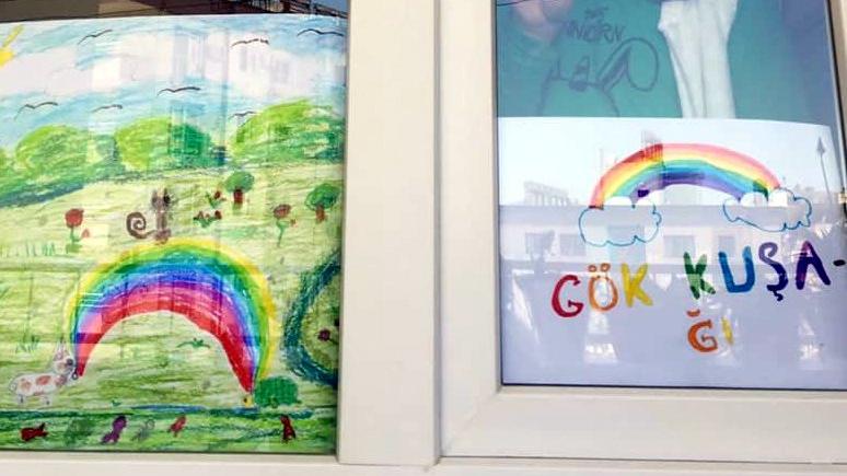 Ogrencilerden Resimlerle Evde Kal Turkiye Mesaji Kultur Sanat