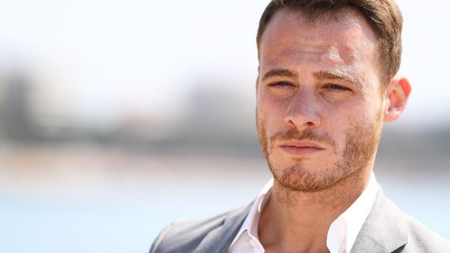 Kerem Bürsin, çamaşırları kendisinin yıkadığını ve tüm kıyafetlerinin daraldığını anlattı