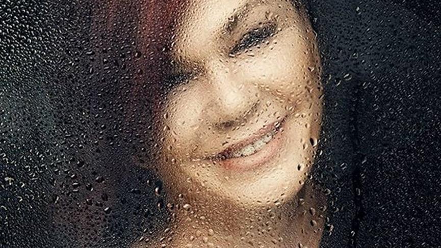 Emel Müftüoğlu’dan corona virüsü bestesi