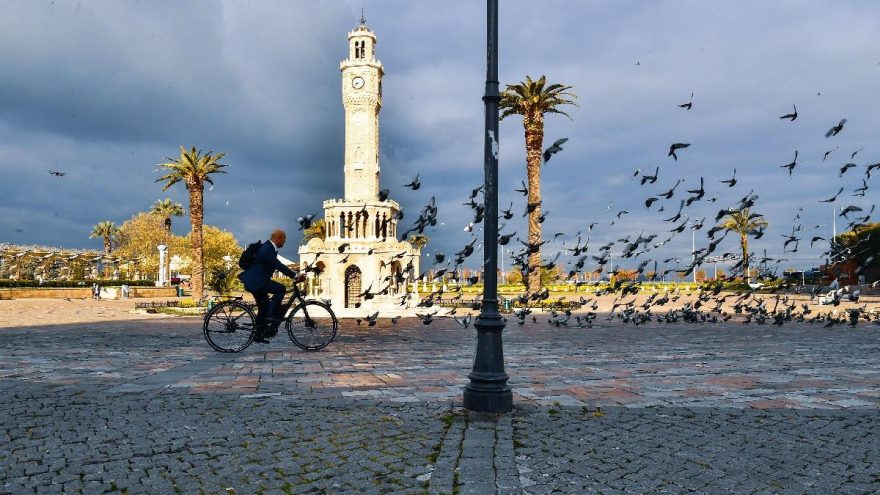 Sokakta yaşayan canlar da unutulmadı
