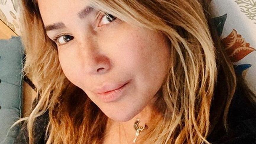 Yonca Evcimik ‘en sadesinden’ notunu düştü