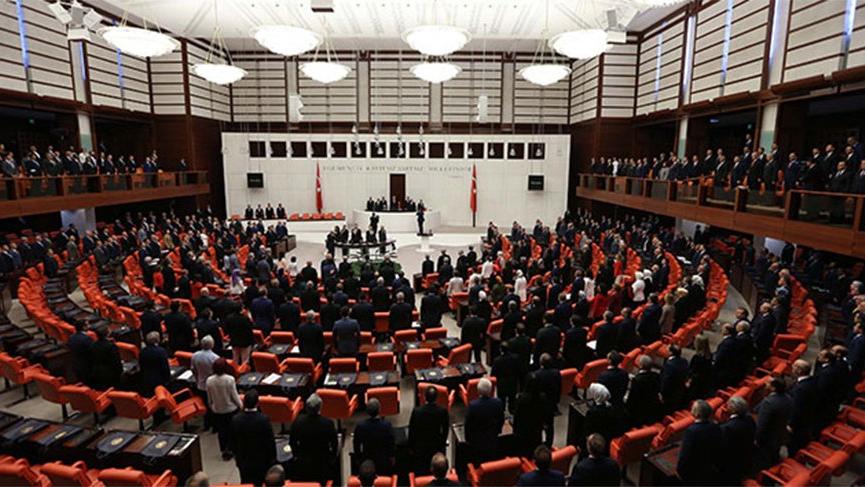CHP’nin sağlıkta şiddet yasa tasarısını dün reddeden AKP ve MHP’den bugün şaşırtan hamle