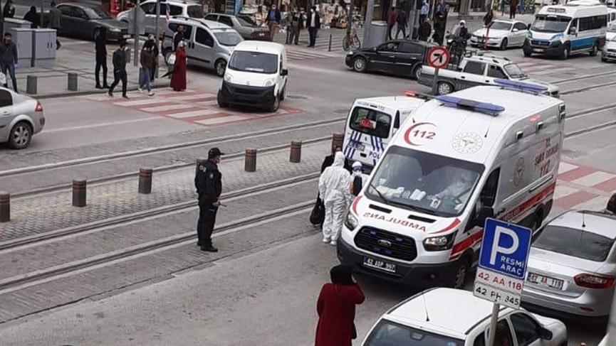 Yardım parası almak için karantinadan kaçtı