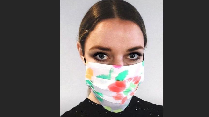Christopher Kane kendi maskenizi yapmanıza olanak sağlıyor