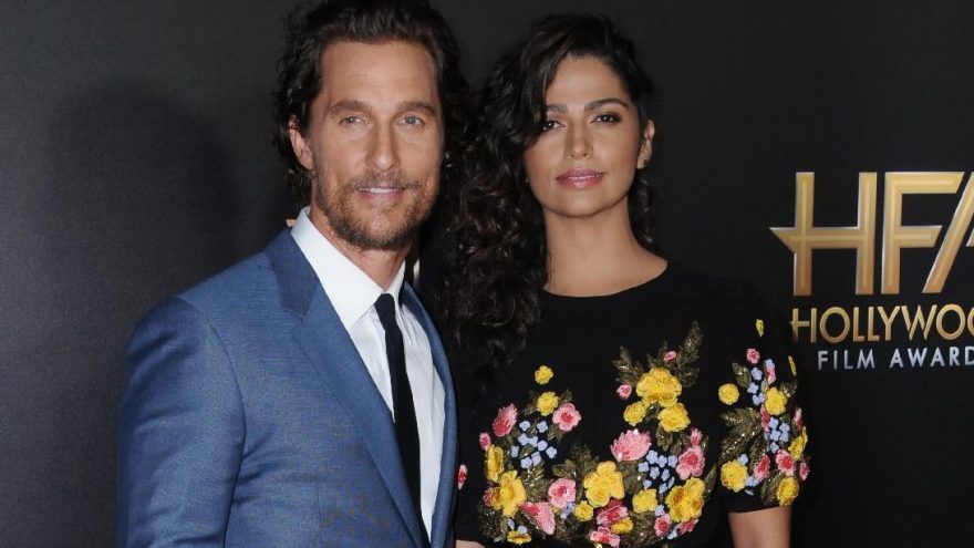 Matthew McConaughey, corona virüsü ile savaşanlara 80 bin maske bağışladı