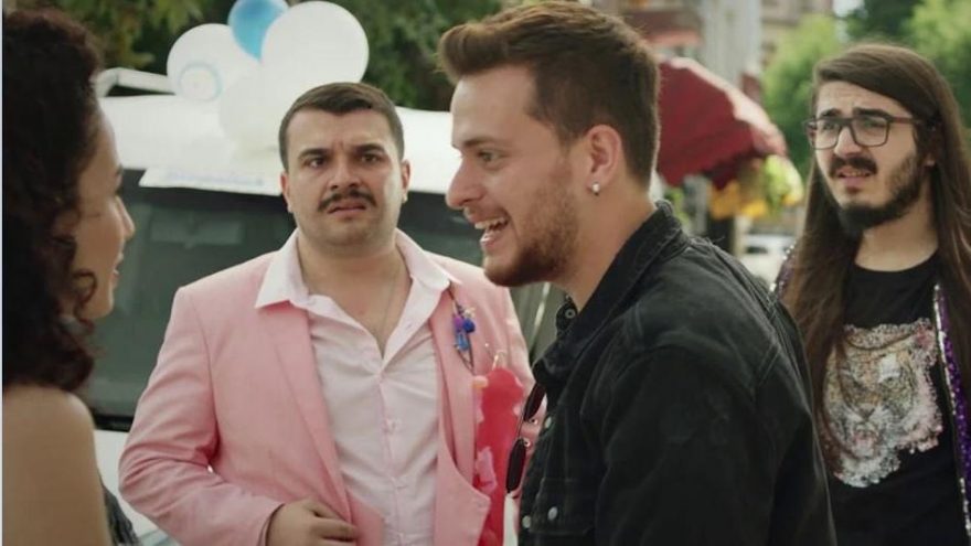 Sar Başa filmi oyuncuları kimler? Sar Başa filmi konusu ne?