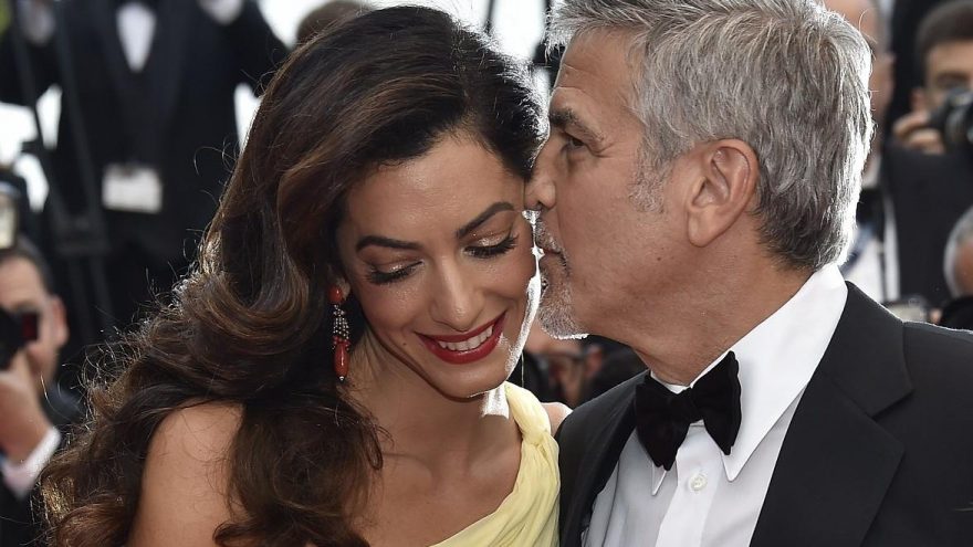 George ve Amal Clooney çocukları için kesenin ağzını açtı