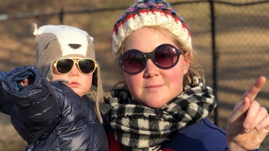 Amy Schumer, oğlunun adındaki hatayı fark edince değiştirmek zorunda kaldı