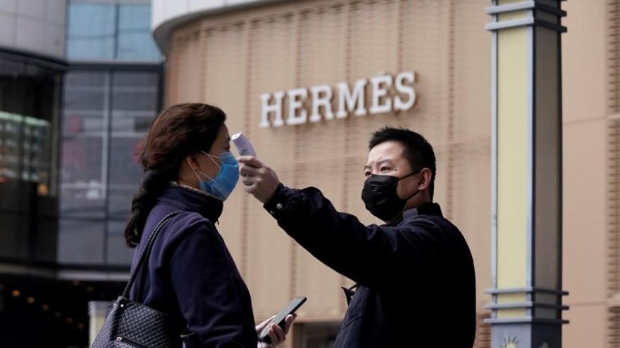 Çin’de bulunan Hermes mağazası virüs sonrası 1 günde 2.7 milyon dolarlık ciro yaptı