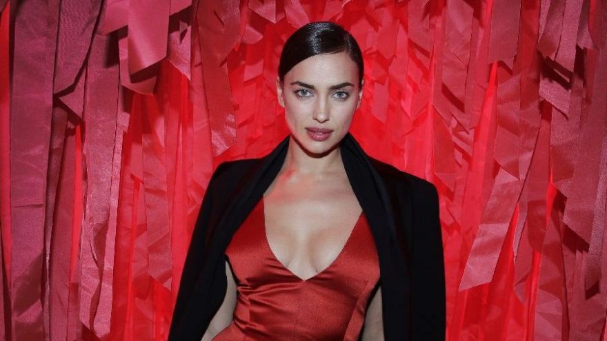 Irina Shayk’ın gençliği görenleri şaşırtıyor
